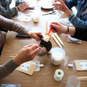 Atelier bougie parfumée et fleurie – PERSÉE